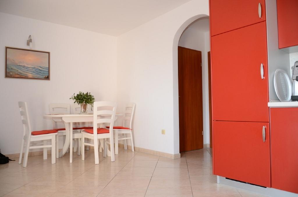 Apartments Bozic Novi Vinodolski Habitación foto